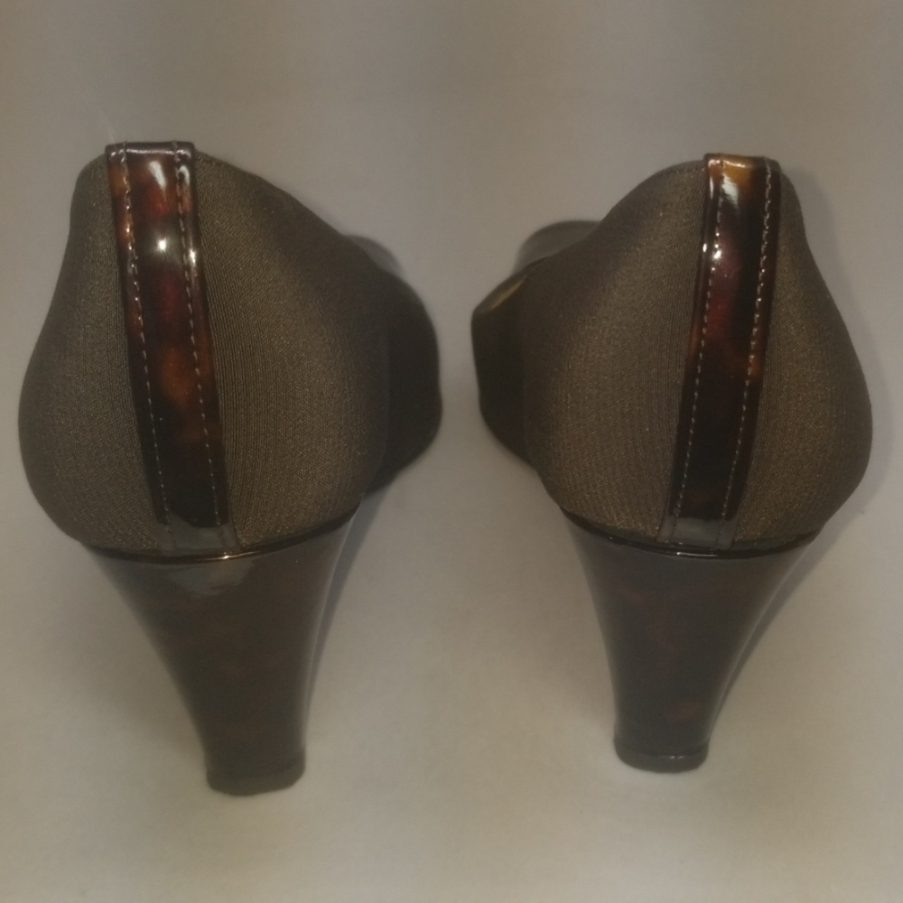 Stuart Weitzman heel - Picture 3 of 6
